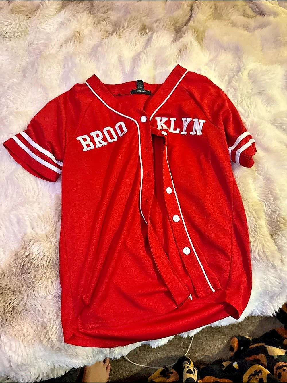 Forever 21 Brooklyn Baseball Jersey Red & White Size Medium